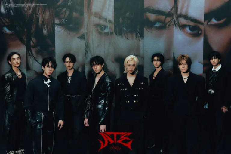 آهنگ Mountains استری کیدز (Stray Kids)