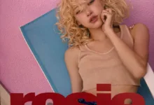 آهنگ Vampire Hollie رزی (Rose) بلک پینک (Black Pink)