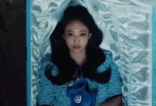 عکس جنی برای آهنگ Hangover-منبع: بیلبورد