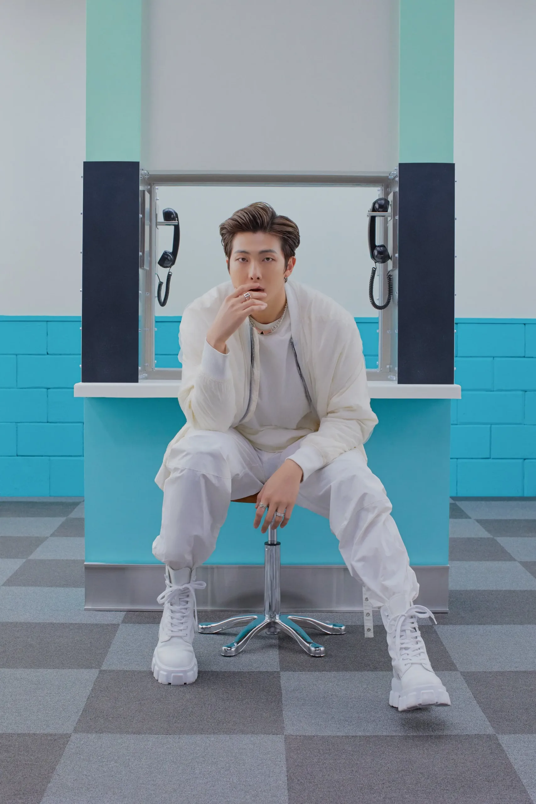 فوتوشوت‌های RM بی‌تی‌اس